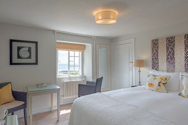 Alexandra Hotel - Room 20 23_06_25-01.jpg