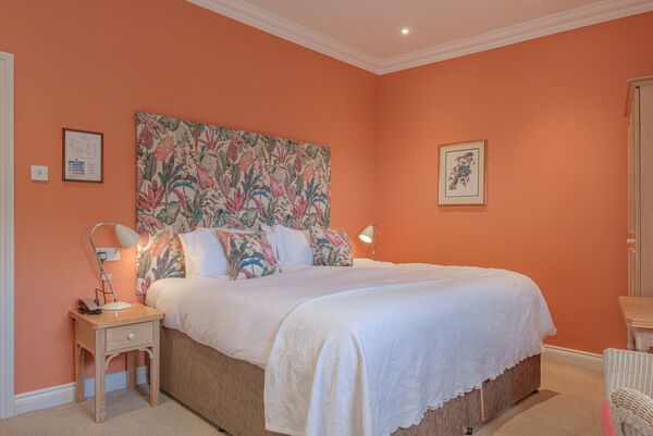 Alexandra Hotel - Room 47 20_06_25-3.jpg