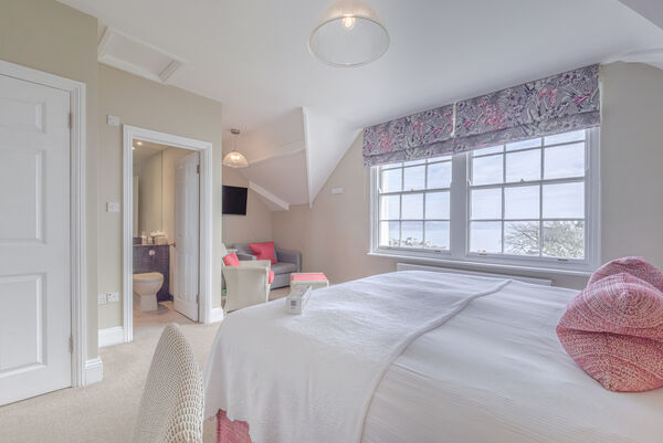 HINTON Alexandra Hotel - Room 24 19_03_25-3.jpg