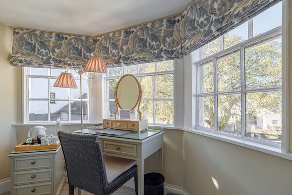 PEEK Alexandra Hotel - Room 16 18_03_25-7.jpg