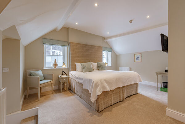 STACKPOOLE Alexandra Hotel - Room 10 19_03_25-4.jpg